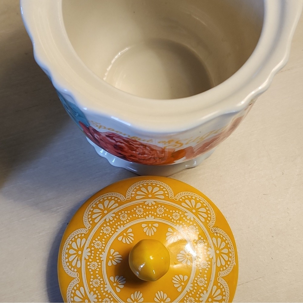 The Pioneer Woman Sugar Bowl and Salt & Pepper shaker set . EUC - Picture 3 of 7